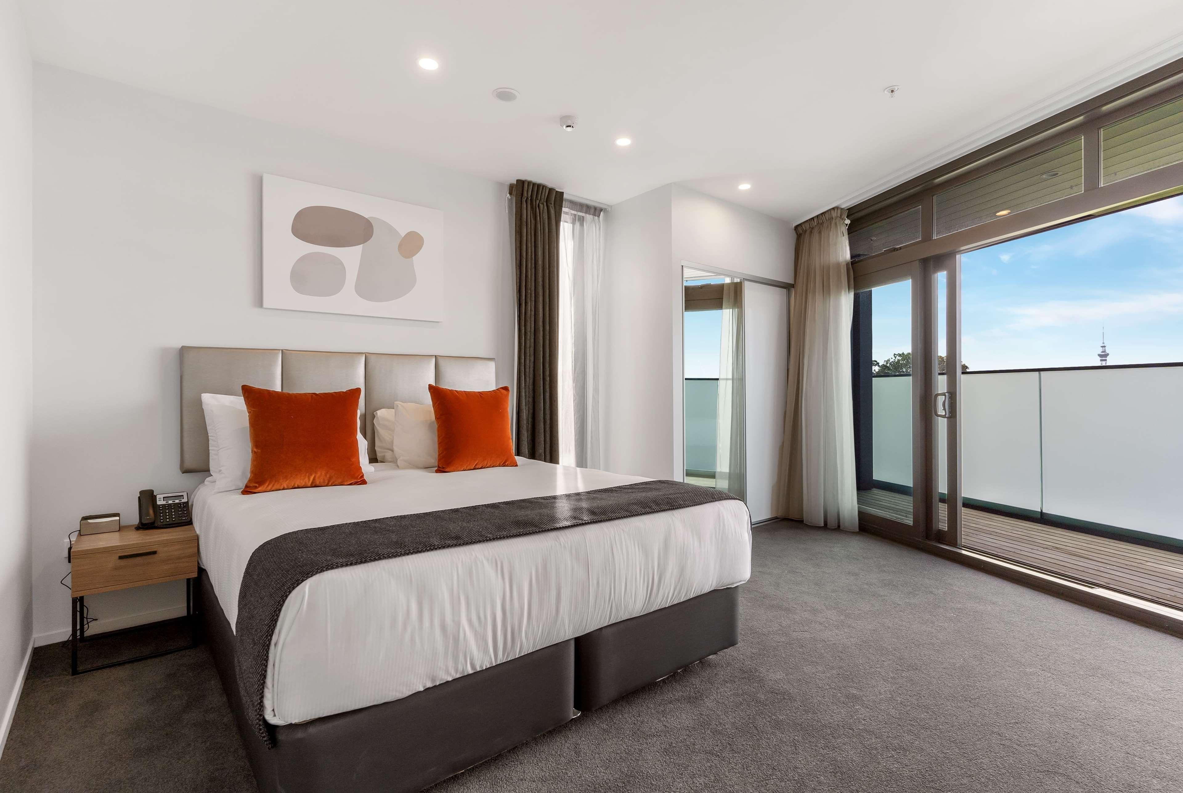 Ramada By Wyndham Newmarket Auckland Eksteriør bilde