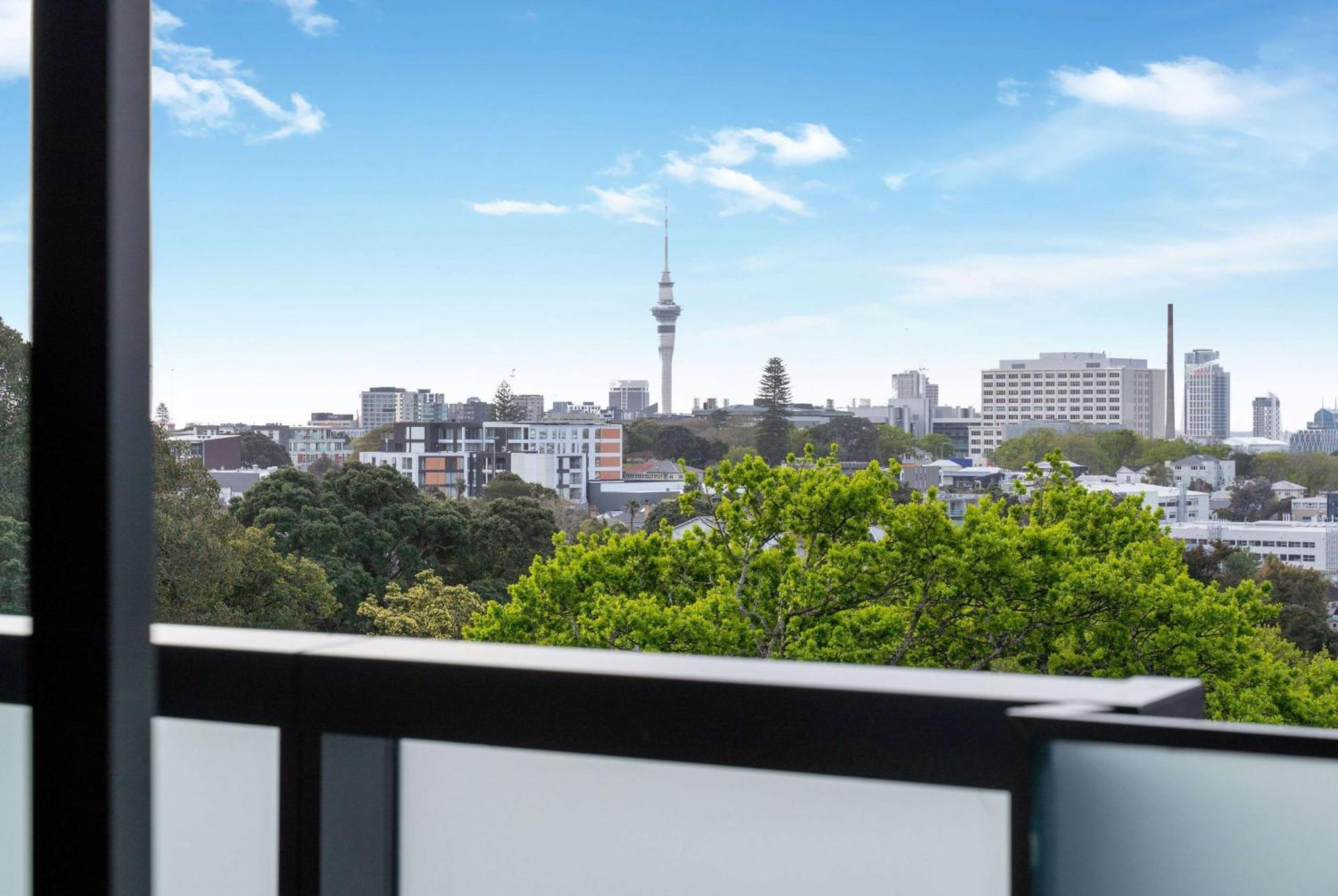 Ramada By Wyndham Newmarket Auckland Eksteriør bilde