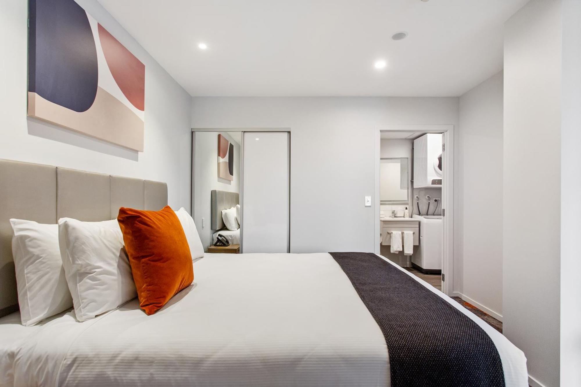 Ramada By Wyndham Newmarket Auckland Rom bilde